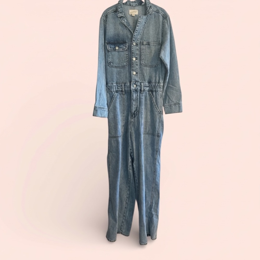 Universal Thread Blue Denim Apparel